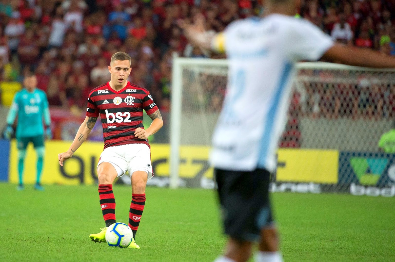 16º - Piris da Motta (Do San Lorenzo para o Flamengo) - 2018 - R$ 26 milhões