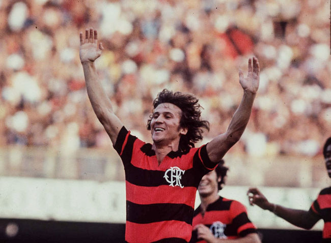 Campeão em 1981 e maior ídolo do Flamengo, Zico marcou 16 gols em 20 jogos. 