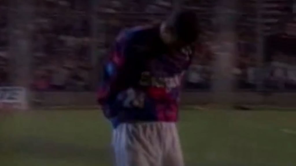 MARCELO RAMOS foi uma "cartada" do técnico Levir Culpi para conduzir o Cruzeiro à decisão da Copa Mercosul de 1998. Após a expulsão do goleiro Paulo César, o camisa 9 assegurou o empate em 1 a 1 com o San Lorenzo.