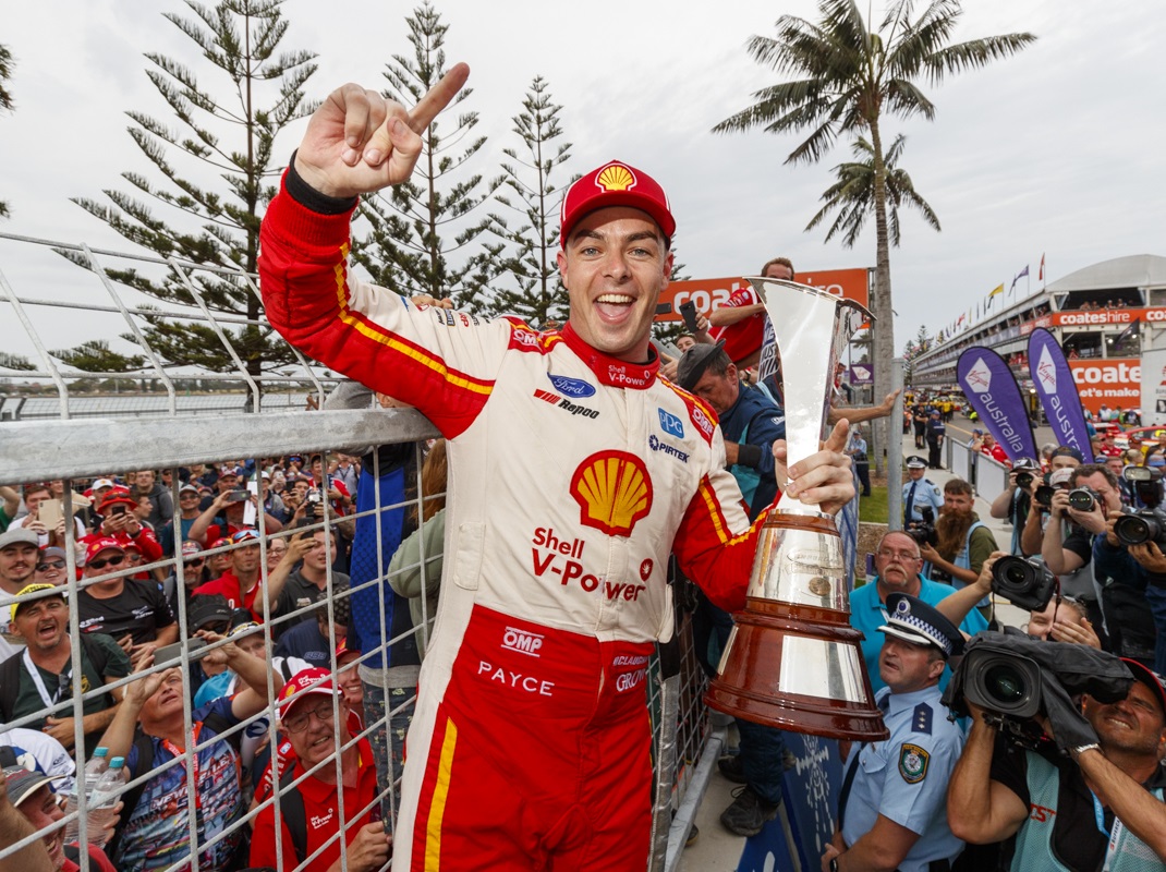 Outra categoria do esporte a motor a migrar para o mundo virtual foi a Fórmula Indy. O neozelandês Scott McLaughlin levou a melhor no Alabama. Neste sábado, acontece a etapa de Michigan (EUA).