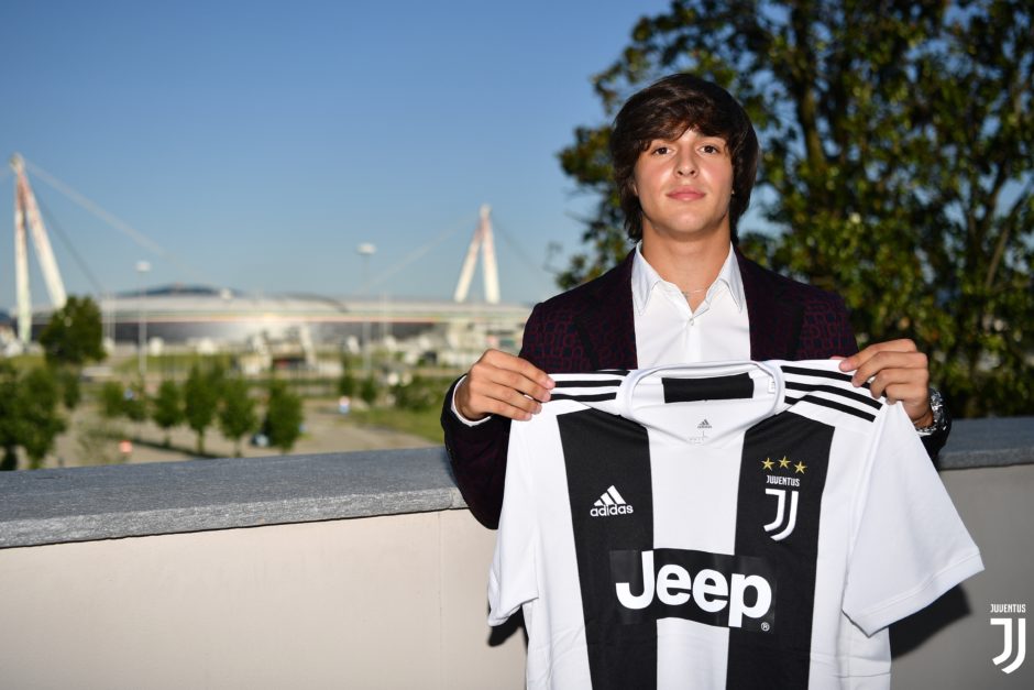 50º - Pablo Moreno - Abrindo a lista, está o atacante espanhol Pablo Moreno, da Juventus. O jogador de 17 anos, que marcou mais de 200 gols na base do Barcelona, já atuou no sub-23 da Juventus e esteve no banco na Coppa Italia do ano passado.