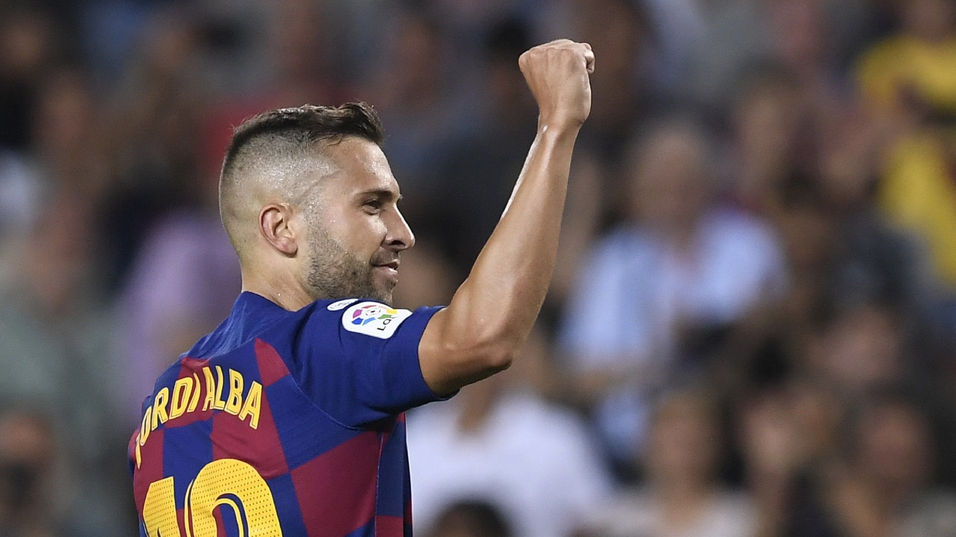 ESQUENTOU - Segundo o 'Mundo Deportivo', o Inter Miami, dos Estados Unidos, está próximo de contratar Jordi Alba, ex-companheiro de Messi no Barcelona, para compor seu elenco. A publicação ainda informa que o lateral-esquerdo deve acertar os últimos detalhes do acordo assim que a Liga de Nações da UEFA se encerrar.