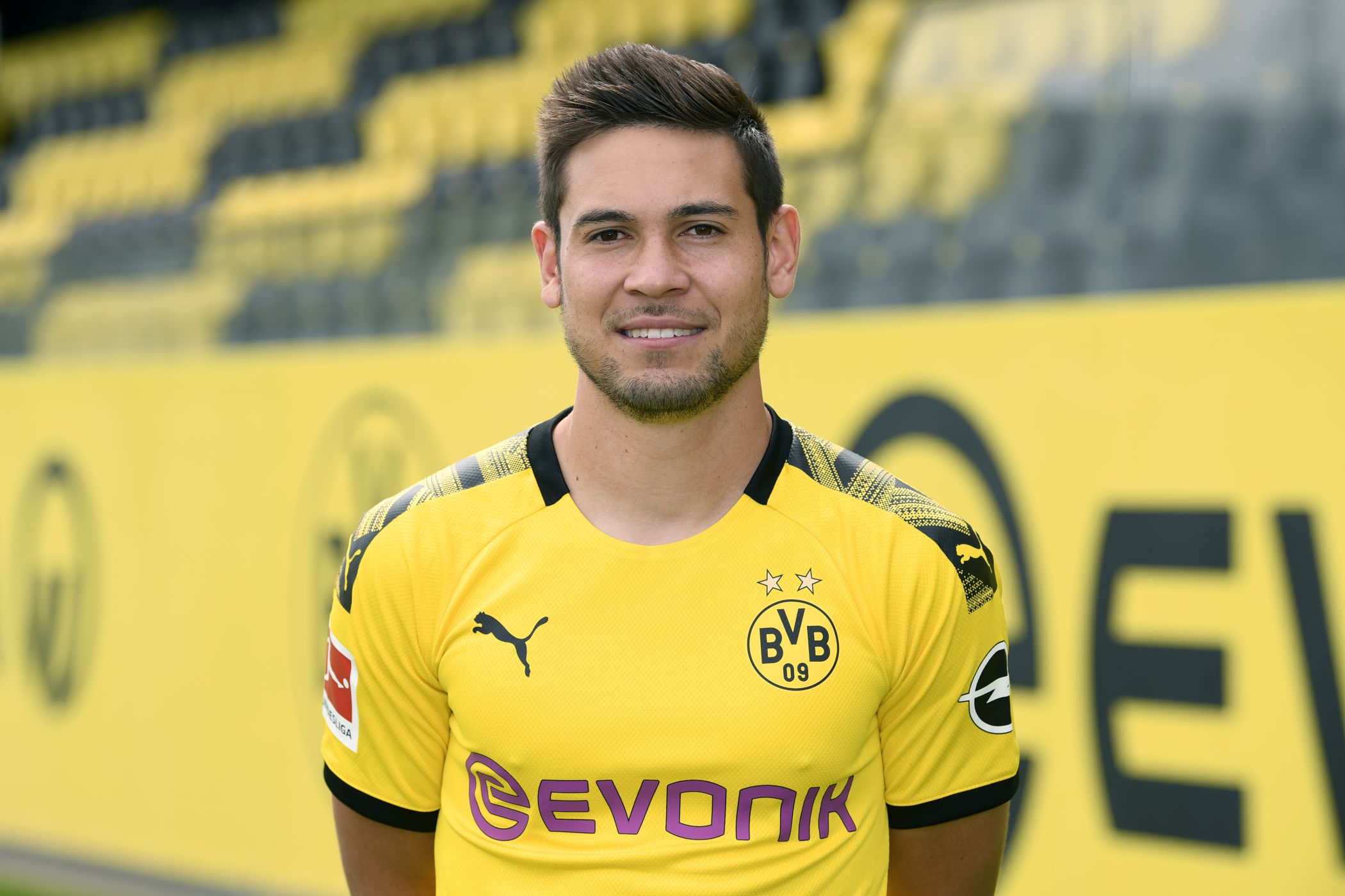 Lateral-esquerdo: Raphaël Guerreiro (Borussia Dortmund)