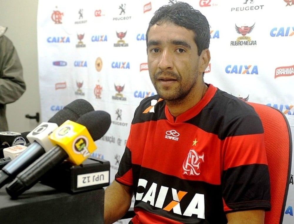 Val - O volante, que disputou apenas 17 jogos com a camisa do Flamengo, atualmente atua pelo modesto clube Força e Luz, do Rio Grande do Norte. 