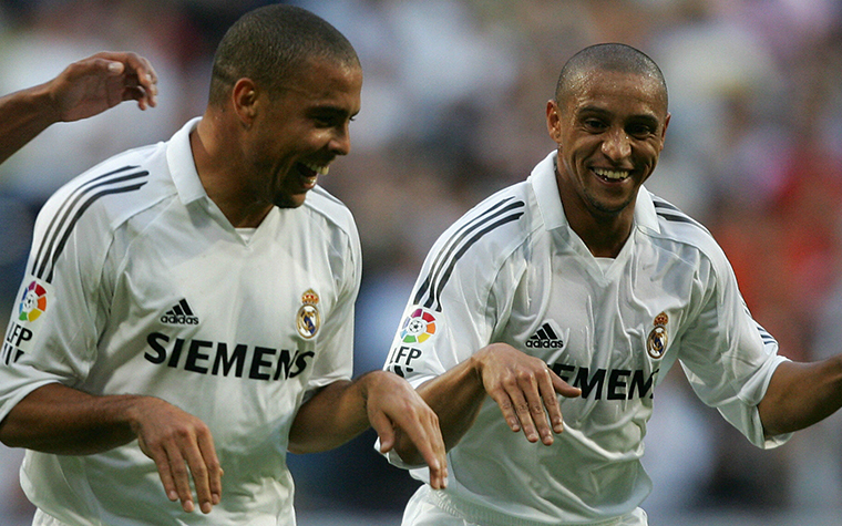 Ronaldo Fenômeno e Roberto Carlos: jogaram juntos no Real Madrid e no Corinthians.