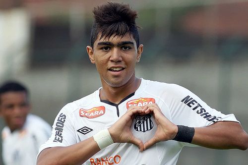 Pelo Santos: Gabigol vai na onda do moicano à la Neymar, uma referência e outro Menino da Vila.