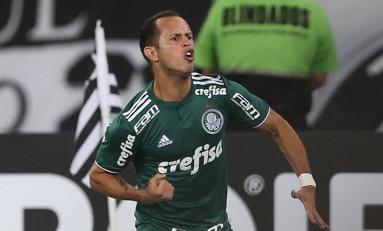 Guerra (34 anos) - Encostado no Palmeiras, o meia venezuelano tem acordo com o Verdão até julho desse ano, e já pode assinar pré-contrato desde o começo do ano. Seu valor de mercado é de 600 mil euros (cerca de R$ 3,5 milhões). 