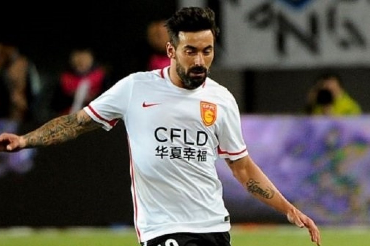 9 - Ezequiel Lavezzi (Hebei China Fortune-CHI): R$ 122,1 milhões anuais.