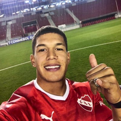 Lucas Romero (Independiente) - médio defensivo de 26 anos - valor de mercado: 19 milhões de reais.