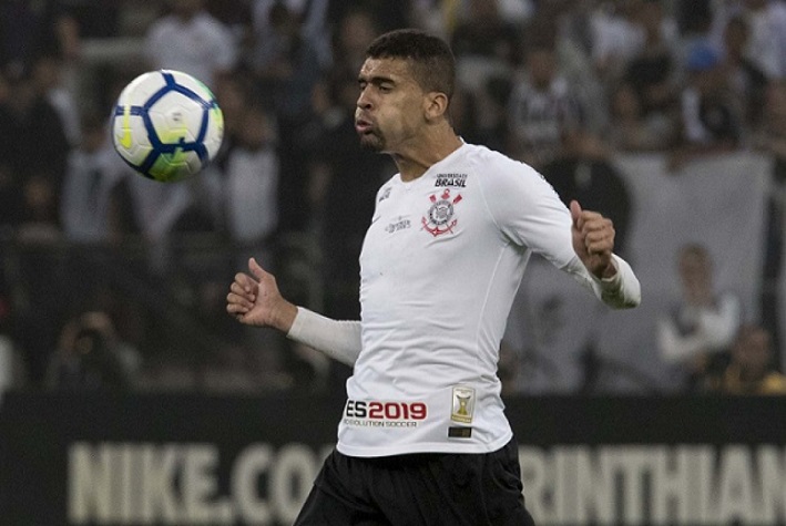 FECHADO! - Através das redes sociais, a Ponte Preta anunciou a chegada do zagueiro Léo Santos, que pertence ao Corinthians, por empréstimo para a temporada de 2022.
