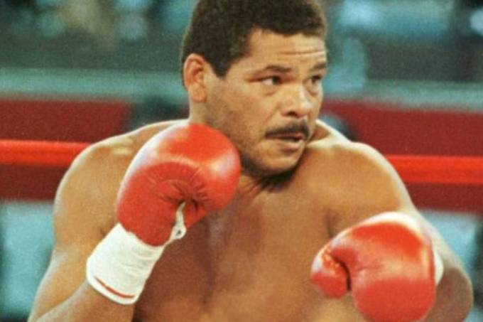 Adilson Rodrigues, o Maguila, foi um dos grandes pugilistas da década de 1980. Ele chegou a ficar em terceiro no ranking da revista "The Ring". Em 86 combates, venceu 81, sendo 68 por nocaute. Perdeu cinco lutas, quatro por nocaute. Tem um título mundial pela Federação Mundial de Boxe (WBF), em 1995, nos pesados.