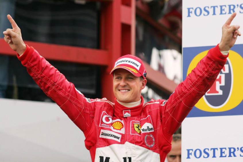 No GP da Bélgica de 2001, no palco de sua primeira vitória, Schumacher chegou a 52 vitórias na Fórmula 1 superou o recorde de Prost