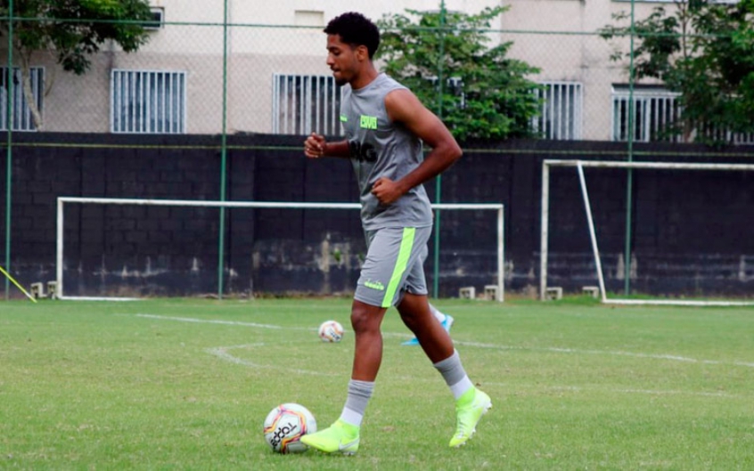 Miranda é um dos principais zagueiros da base vascaína. O jovem de já integra o elenco principal do Vasco e é o dono da defesa do time sub-20. Capitão e batedor de pênaltis, é visto como uma das grandes joias da Colina para o futuro próximo. Tem contrato até 2022.