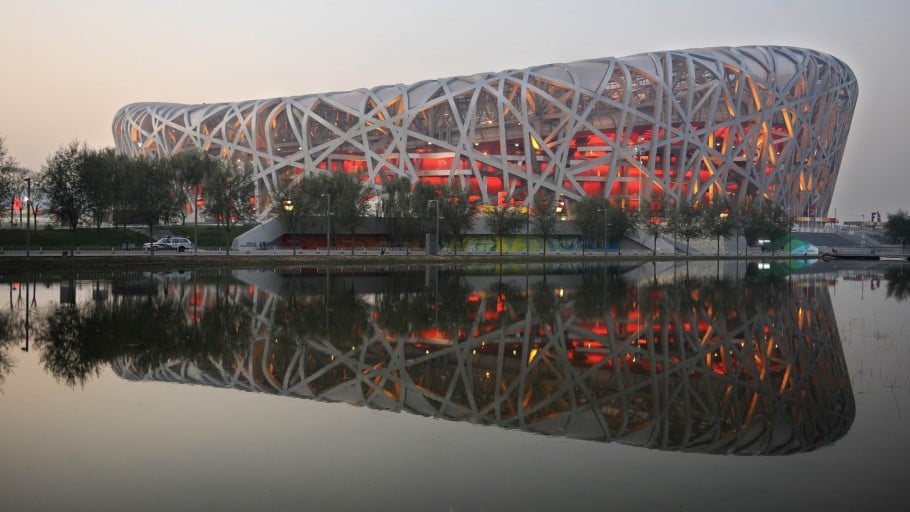 O Ninho do Pássaro, na China, foi sede das Olimpíadas de 2008. Sua forma é inspirada justamente, como diz o nome, em ninhos de pássaros, que são considerados como iguarias da culinária chinesa.