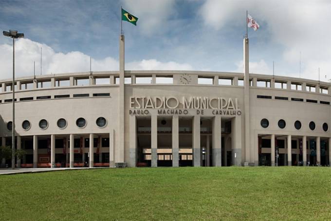 Um dos principais palcos da Copa do Mundo de 1950, o Pacaembu é outro aparelho esportivo mobilizado na guerra contra a Covid-19. O estádio se transformou em um hospital com 200 leitos, inaugurado na semana passada. 