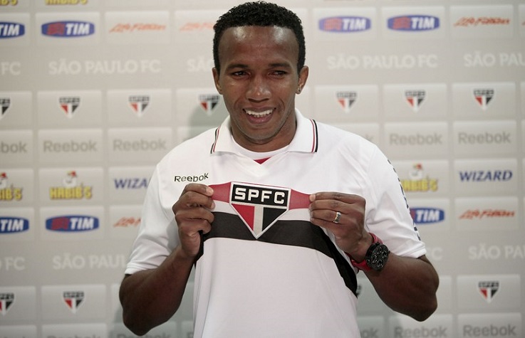 Paulo Assunção - chegou sem custos em julho de 2012 e deixou o clube em janeiro de 2013. Jogou 11 partidas no período. Atualmente está aposentado.
