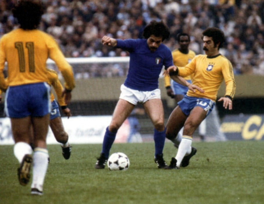 No mundial da Argentina, Rivellino se machucou ainda na primeira partida do torneio, diante da Suécia. O craque ficou afastado durante quase toda a competição, retornando apenas na disputa de terceiro e quarto lugar, contra a Itália.
