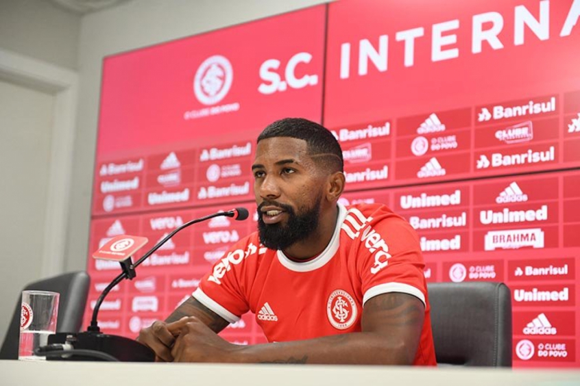 Rodinei: 28 anos, lateral, valor de 1,3 milhão de euros (R$ 8,2 milhões). Contrato com o Internacional, emprestado do Flamengo, até 30 de maio de 2021.