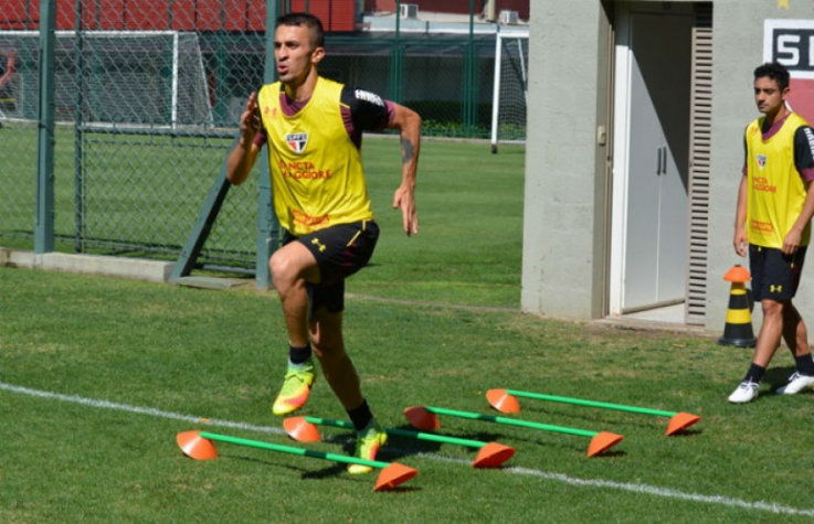 JOÃO SCHMIDT - Volante estreou na equipe profissional em 2011, teve um período de empréstimo ao Vitória de Setúbal em 2015, e saiu definitivamente em 2017. Foram dois gols em 70 jogos. Após passagens por Atalanta e Rio Ave, hoje está no Nagoya Grampus, do Japão.