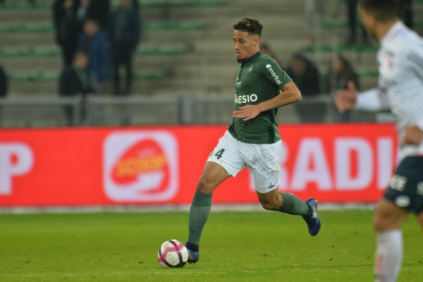 ESQUENTOU - Conforme o L'equipe, o zagueiro do Arsenal, William Saliba, recebeu diversas propostas de empréstimo para deixar o clube inglês.