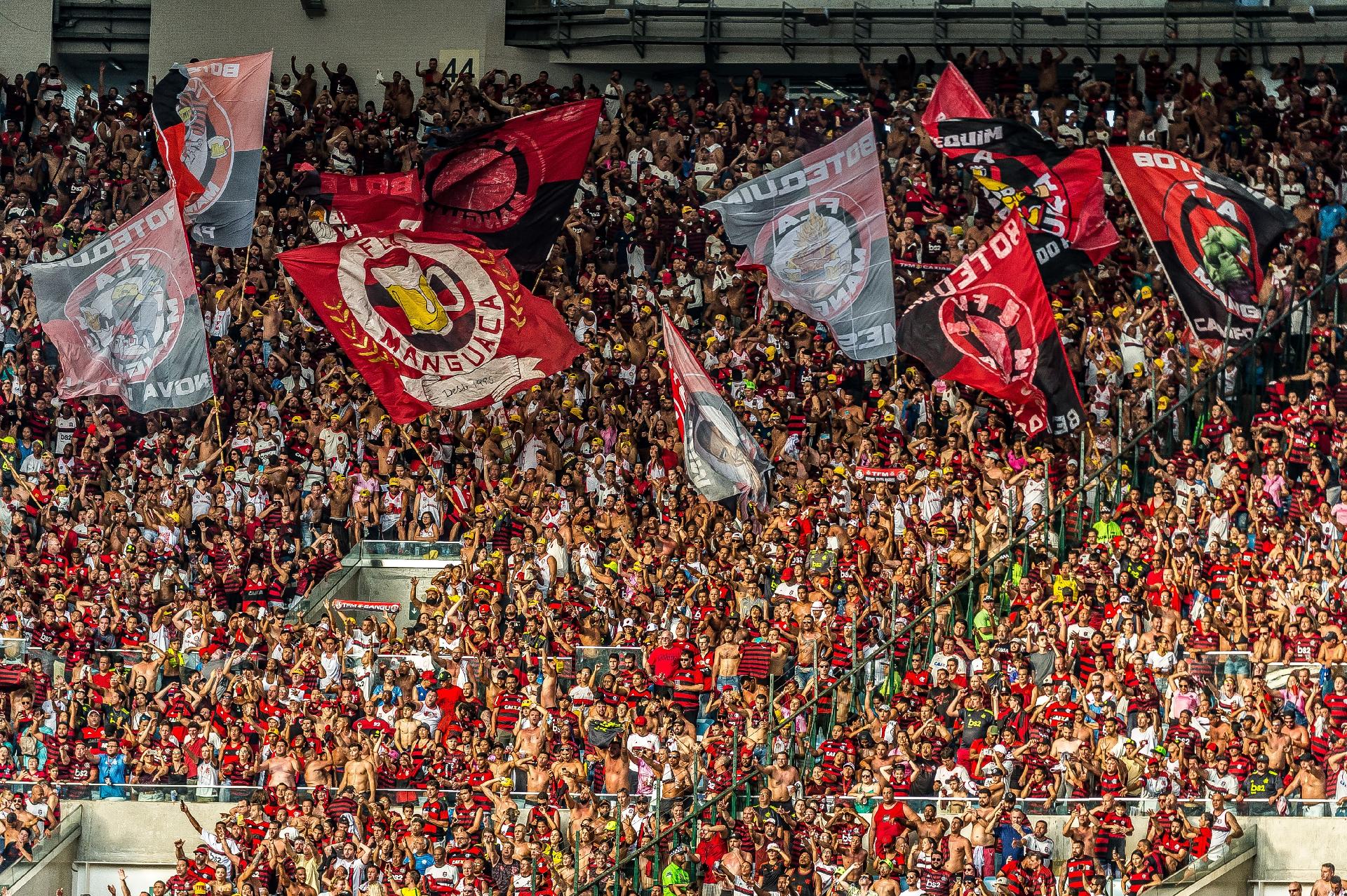 1- Flamengo - LANCE!/Ibope 2014: 32,5 milhões de torcedores/ Ibope 2018: 25,7 milhões de torcedores