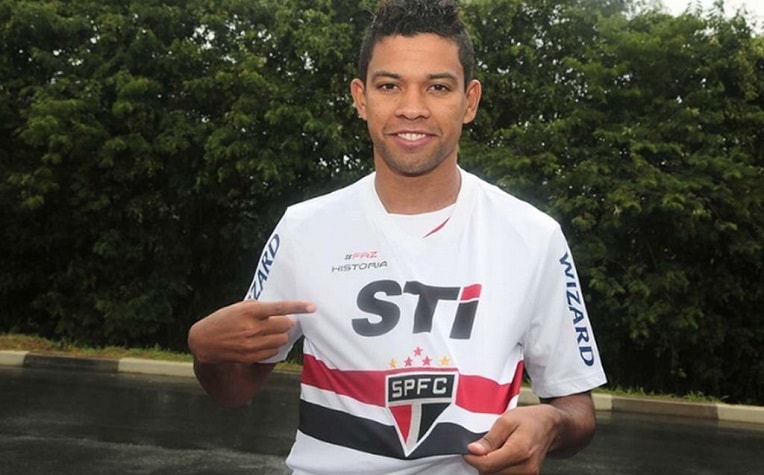 Wallyson - chegou ao clube no início de 2013, após passagem pelo Cruzeiro, e saiu no meio do mesmo ano, com apenas 11 jogos. Atualmente defende o ABC-RN.