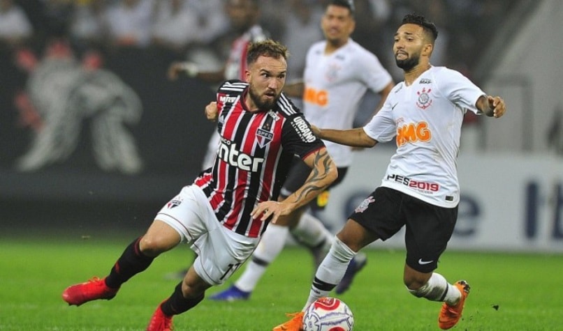 WILLIAN FARIAS - São Paulo recebeu R$ 100 mil para liberar o volante para o Sport.
