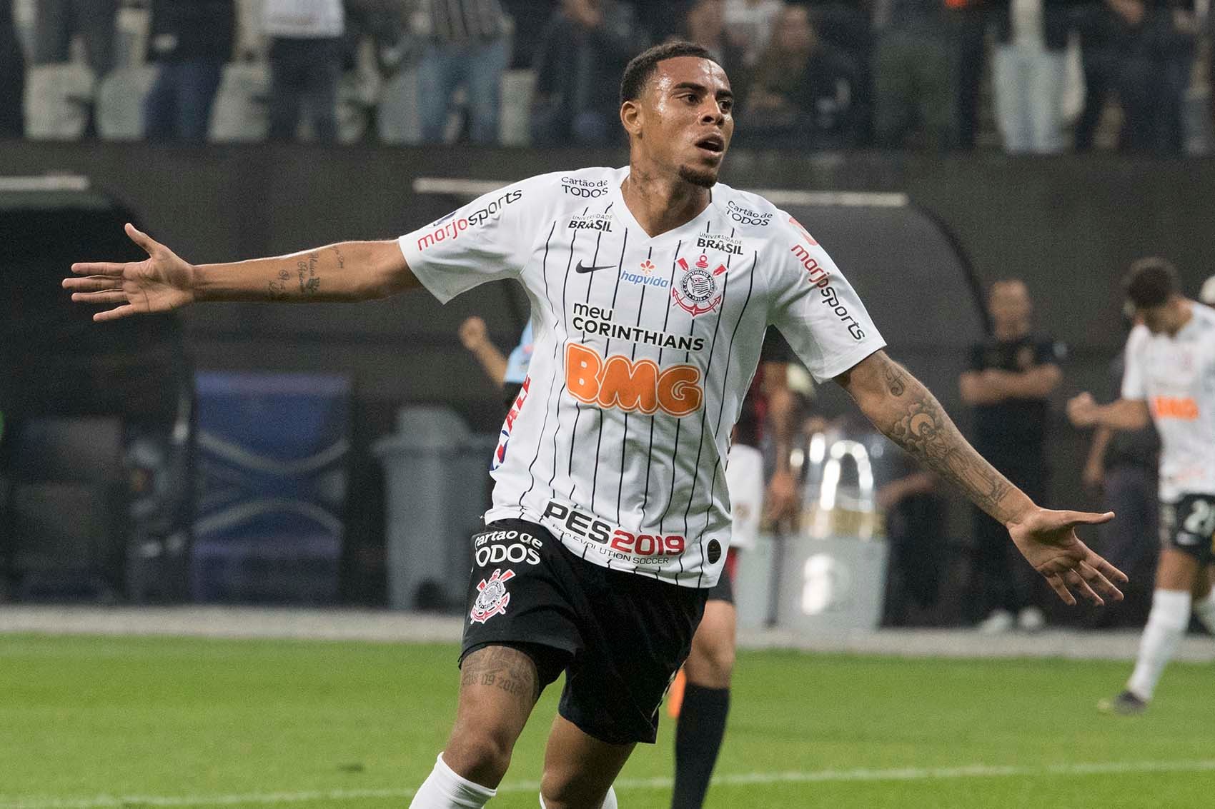 2019 - Artilheiro: Gustagol - 14 gols