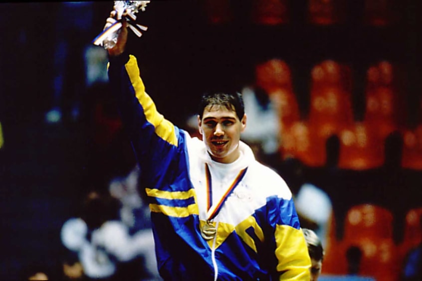 O brasileiro Aurélio Miguel faturou o único ouro do país naquela Olimpíada, na categoria meio-pesado do judô.