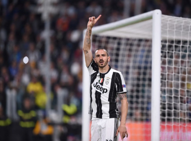 Leonardo Bonucci, da Juventus, doou 120 mil euros (R$ 660 mil) para a Itália. Lorenzo Insigne, do rival Napoli, também.