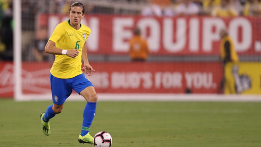 Filipe Luís: 35 anos – Lateral-esquerdo – Está no Flamengo desde 2019.