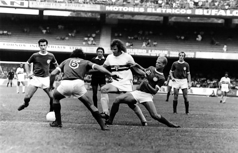 PABLO FORLÁN - Lateral-direito, fez nove gols em 243 partidas pelo São Paulo entre 1970 e 1975, período em que conquistou três títulos estaduais. É pai de Diego Forlán, que não realizou o sonho de jogar no Tricolor. Foi treinador em 1990.
