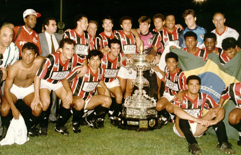1992 - São Paulo 4 x 0 Real Madrid - Também em agosto de 1992, o São Paulo atropelou outro gigante espanhol para ser campeão do Troféu Ramón de Carranza, em Cádiz, na Espanha. Gols de Elivélton, Raí e Muller (2).