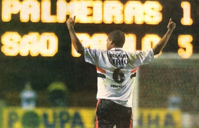 1999 - São Paulo 5 x 1 Palmeiras - O Tricolor de Carpegiani não tomou conhecimento do Palmeiras de Felipão, que disputaria o jogo de volta contra o Corinthians, pelas quartas de final da Libertadores, dias depois. A vitória pelo Paulistão de 1999 veio com gols de Serginho (3), Marcelinho Paraíba e Edu. Arce descontou.