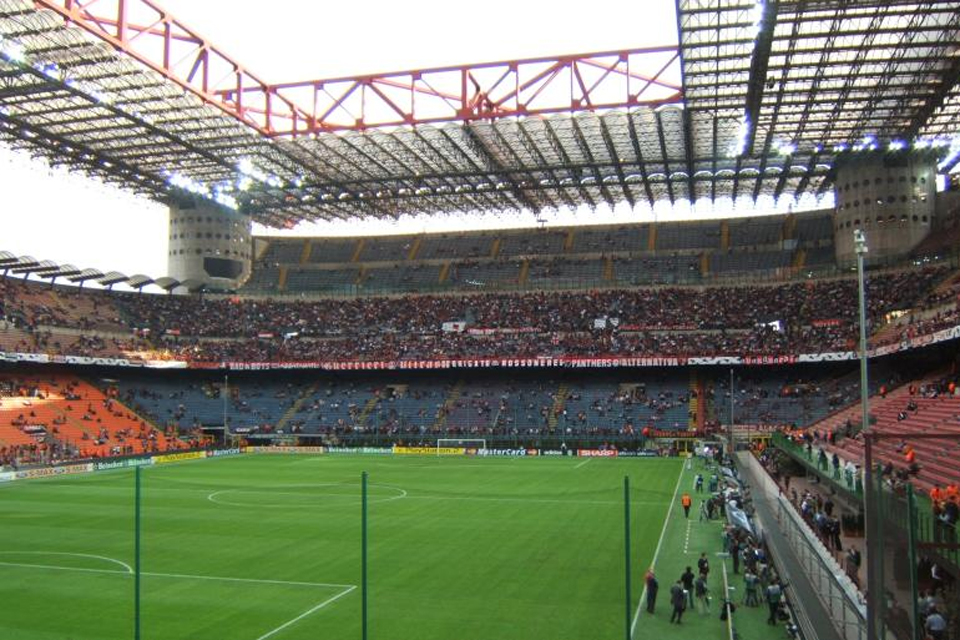 Novo Estádio de Milão: Milan e Inter de Milão - Capacidade: 60.000 - Previsão de entrega: 2023 - Atualmente os clubes atuam no San Siro.