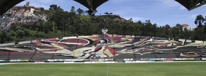 O Estádio Universitário Alberto “Chivo” Cordoba fica em Toluca, no México. Com capacidade para 32 mil pessoas, o estádio chama a atenção quando está vazio por conta da homenagem ao artista Leopoldo Flores, com a obra “Atmosfera”.