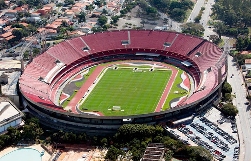 O estádio do Morumbi, onde o São Paulo manda seus jogos, já recebeu a Seleção Brasileira em amistosos, Copa América, jogos de Eliminatórias, entre outros. O espaço também foi palco de grandes decisões, como Campeonato Brasileiro, Paulista e Libertadores, e tem 59 anos – seu aniversário de 60 anos é no próximo dia 2 de outubro.