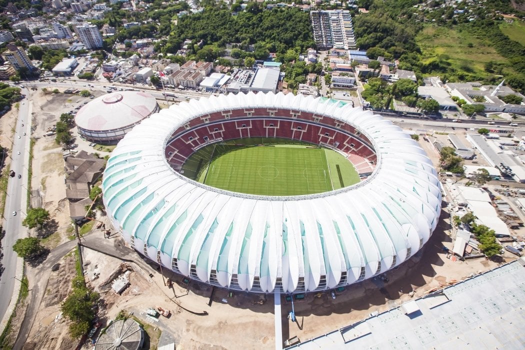 O Beira-Rio, onde o Internacional manda seus jogos, acabou de completar 51 anos no último dia 6 de abril. O estádio já hospedou finais de Brasileiro, Libertadores, Copa do Brasil, Sul-Americana e também recebeu jogos da Copa de 2014.