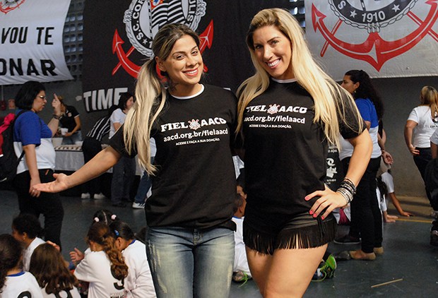 Vanessa Mesquita venceu o Big Brother Brasil em 2014. A "sister" é apaixonada pelo Corinthians e já participou de eventos vestindo com a camisa do clube.