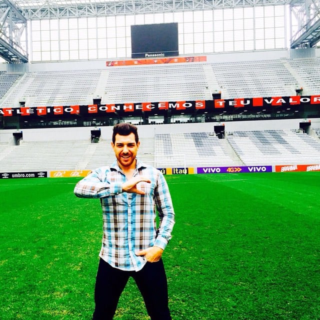 O economista paranaense Cézar Lima foi o grande vitorioso do BBB em 2015 e já usou suas redes sociais para mostrar sua paixão pelo Athletico-PR.
