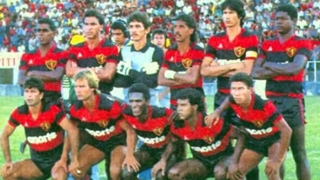 Sport (1 título) - Brasileirão: 1987 (dividido com Flamengo)
