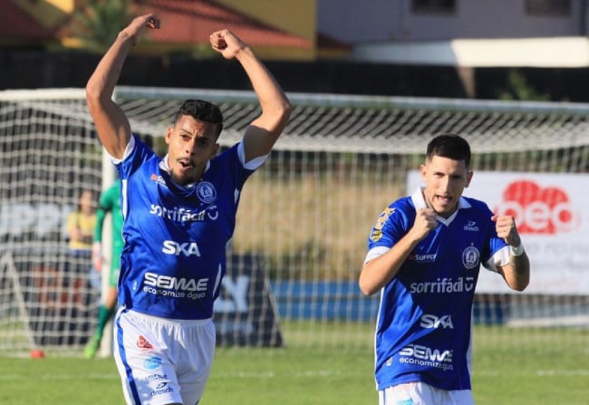 MORNO - O atacante Matheus Rodrigues, destaque do Aimoré no Campeonato Gaúcho, vem recebendo sondagens do futebol português e de times da Série B do Campeonato Brasileiro. A informação apurada pelo LANCE! é do empresário Léo Feijó.