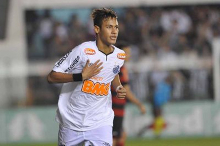 SANTOS: 11 vices no século 21 - Brasileirão 2003, 2007, 2016 e 2019 / Copa do Brasil 2015 / Libertadores 2003 e 2020 / Mundial de clubes 2011 / Paulistão 2009, 2013 e 2014. - Número de títulos conquistados no século: 12.