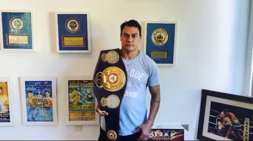 Acelino 'Popó' Freitas, tetracampeão mundial de boxe, anunciou leilão de um de seus cinturões a fim de levantar fundos para doações durante a pandemia. O lance inicial é de R$ 20 mil. 