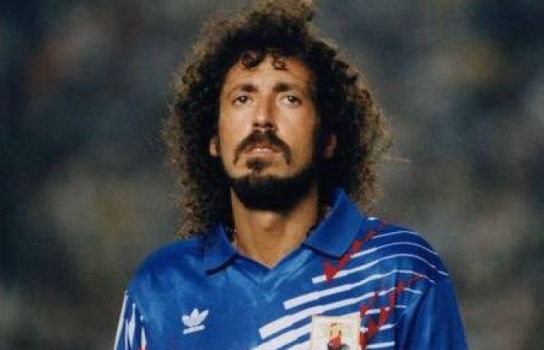 Ruy Ramos iniciou sua carreira profissional em 1977 no Japão e naturalizou-se japonês. Pela seleção, atuou de 1990 a 1995, mas apenas em jogos de Eliminatórias, não em Copas.