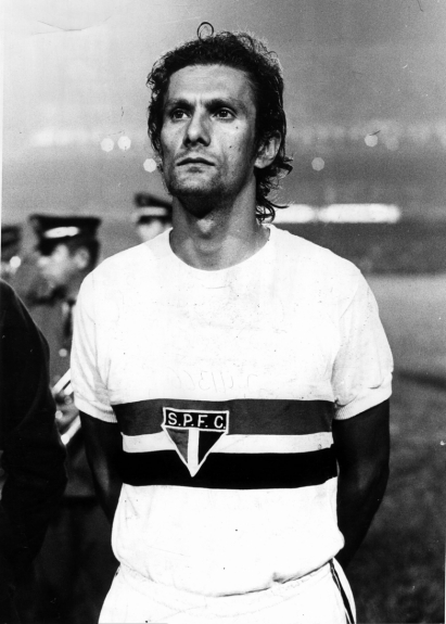 PEDRO ROCHA - Nenhum estrangeiro marcou mais gols pelo São Paulo do que El Verdugo: foram 119 em 393 jogos entre 1970 e 1978. Como meia-esquerda, faturou dois estaduais e um Brasileiro pelo Tricolor.
