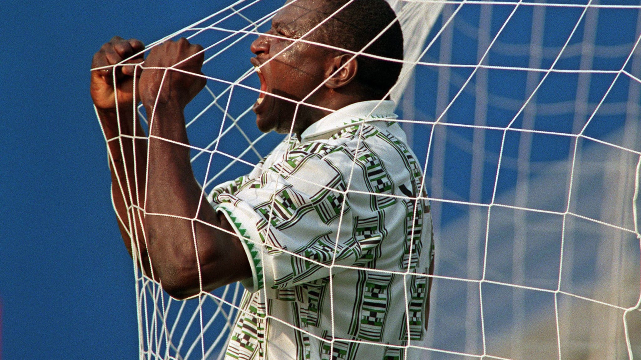 A equipe africana, que tinha como segundo uniforme uma camisa branca com detalhes verdes, conquistou o inédito ouro olímpico vencendo a Argentina na final, por 3 a 2.