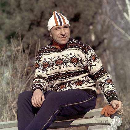 Depois de se aposentar do esporte, o patinador de velocidade soviético Evguêni Grichin, quatro vezes campeão olímpico, se tornou alcoólatra e decidiu vender suas medalhas para sobreviver.
