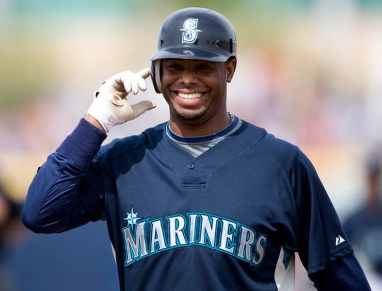 Ken Griffey Jr. - Jogou na mesma equipe de beisebol que seu pai. Ambos estiveram na mesma escalação dos Seattle Mariners contra o Kansas City Royals, em agosto de 1990