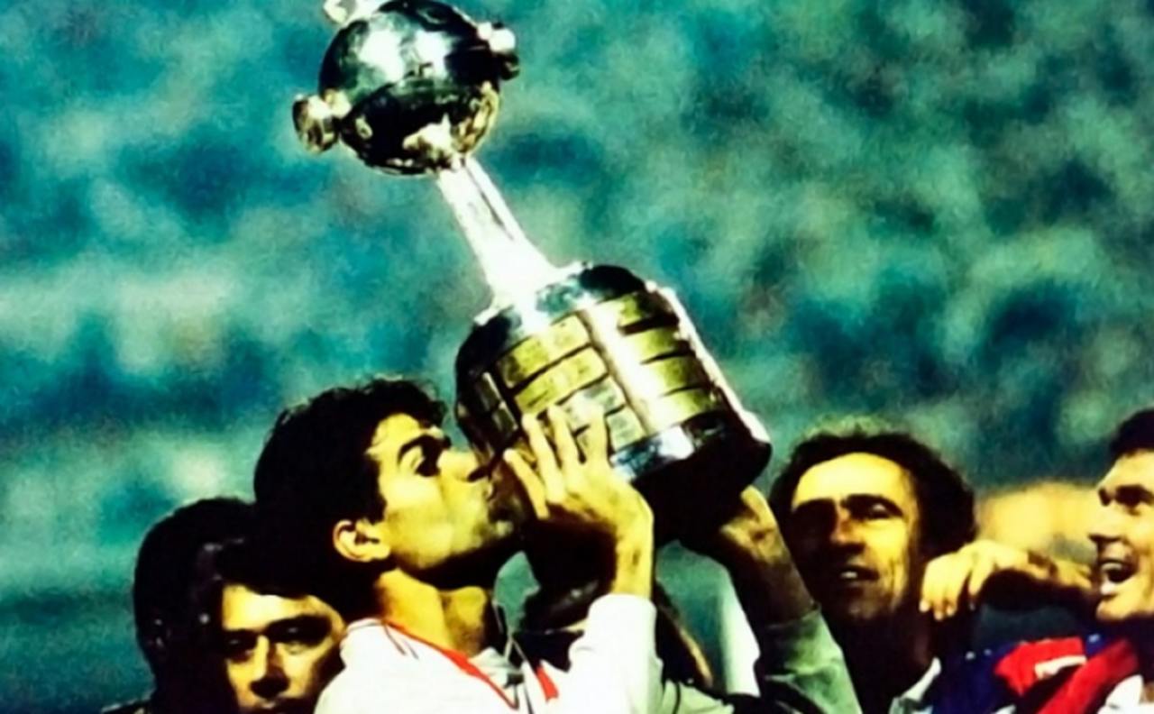 Taça Libertadores 1992 - São Paulo x Newell’s Old Boys (ARG) - campeão: São Paulo. O primeiro título da Liberta do Tricolor. Após duas vitórias por 1 a 0 para cada lado, o título foi decidido nos pênaltis. Deu São Paulo por 3 a 2.